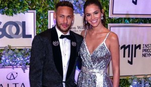 Bruna Marquezine elogia Neymar por leilão beneficente