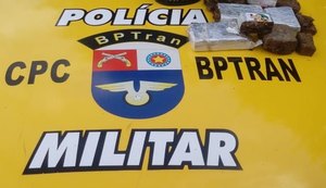 Menor de idade é apreendida pelo BPTran com drogas no bairro do Pinheiro