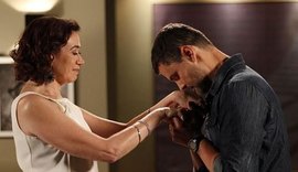 'Império': Maria Marta cai no 'conto do vigário' e fica apaixonada por inimigo