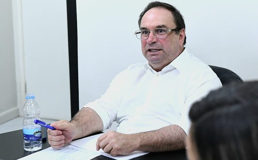 Prefeito Luciano comemora inclusão de mais 37 mil arapiraquenses nos serviços de saúde