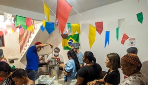MST organiza Cozinha da Solidariedade para distribuir refeições às famílias atingidas pelas chuvas em Maceió