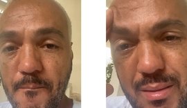 Muito abalado, cantor Belo chora após deixar a prisão