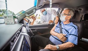 Drive-thru reforça vacinação contra a Covid-19 em Arapiraca
