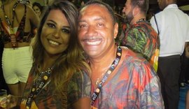 Mullher de Tiririca chama a atenção no camarote da Sapucai
