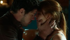 Novela diminui cenas de Loreto e o afasta de par com Marina Ruy Barbosa