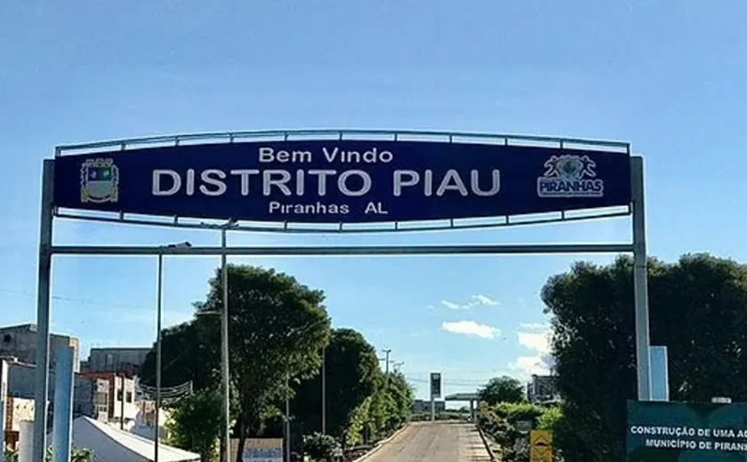 Mulher morre atropelada no Distrito de Piau e motorista colide carro em poste após acidente