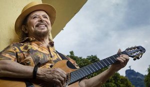 Geraldo Azevedo se apresenta no Teatro Gustavo Leite com ‘Voz e Violão’