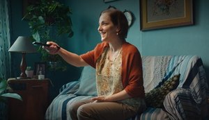TV aberta é hobby de 91% dos idosos no Brasil
