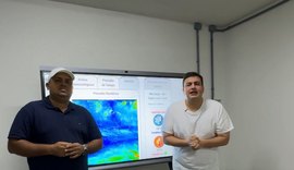 Prefeito Carlos tranquiliza população de Rio Largo e reforça ações emergenciais diante das fortes chuvas