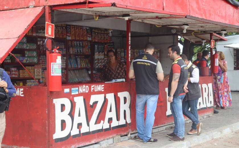 Barracas de fogos de artifício passam por fiscalização em Maceió