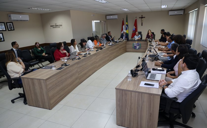 Membros e servidores participam da 4ª RAE e se familiarizam com detalhes de projetos executados no MP/AL