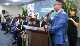 Governo assina contratos com concessionárias e Caixa para agilizar fornecimento de água em Alagoas