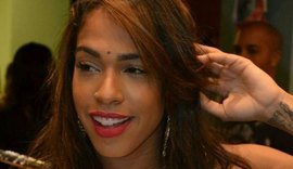 Ex-dançarina sobre ter deixado o 'É o Tchan': 'Recebíamos R$ 250,00'