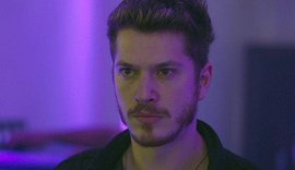 'Rock Story': Vem por aí! Alex cai em armadilha de Júlia e faz Zac refém