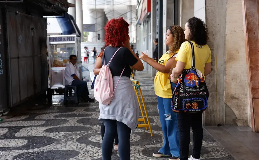 Nascidos em maio e junho recebem nesta quarta parcela de R$ 200 do Pé-de-Meia