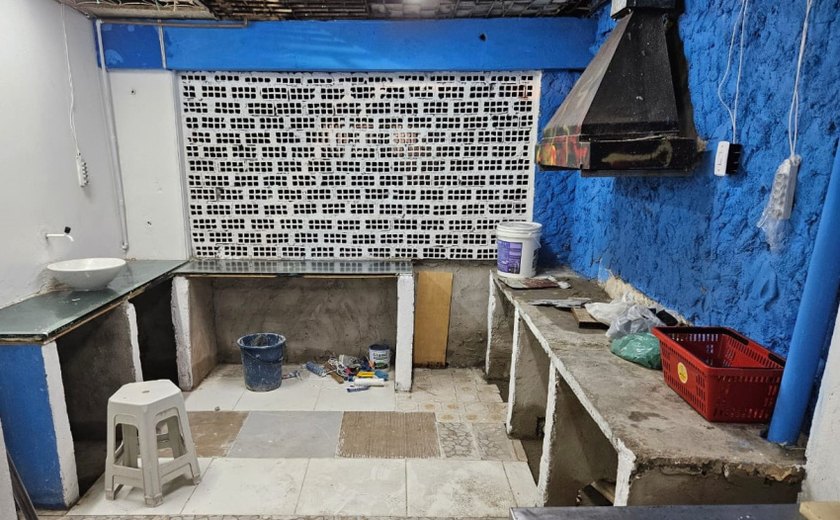 Vigilância Sanitária de Maceió interdita bar em condições insalubres na Jatiúca