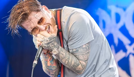 Morre Adam Ramey, vocalista do Dropout Kings, aos 32 anos