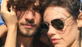 É menina! Primeiro bebê de Chay Suede e Laura Neiva tem sexo revelado