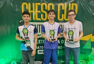 Alunos da rede municipal conquistam vagas para Campeonato Brasileiro de Xadrez 2026