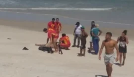 Mulher é socorrida após ser vítima de afogamento em Maragogi