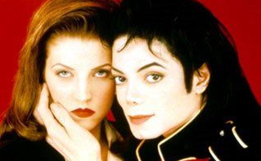 Michael Jackson fingia fazer sexo com esposa diz ex-funcionária do cantor