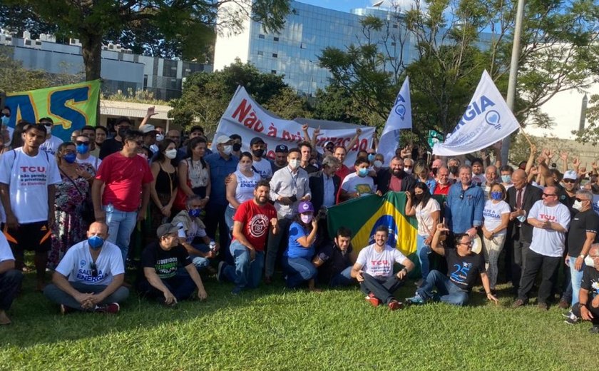 TCU garante mais 20 dias na luta contra a privatização da Eletrobras
