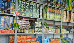 Barulho dos fogos de artifício pode causar perda auditiva em bebês e crianças pequenas