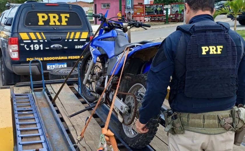 PRF apreende motocicleta com sinais de adulteração em União dos Palmares