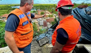 Após fortes chuvas, Defesa Civil de Maceió vistoria residências em Coqueiro Seco