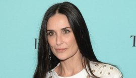 Demi Moore é processada por morte de homem em piscina de sua casa