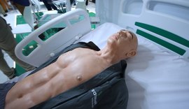 Mais de 55% dos cursos de medicina utilizam simuladores 3D e biomodelos sintéticos e ampliam treinamentos cirúrgicos no Brasil