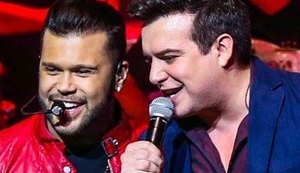 Belutti, da dupla com Marcos, é atingido por bomba na cabeça durante show