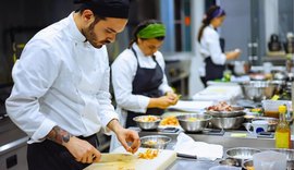 Um terço dos bares e restaurantes pretende contratar para o fim de ano