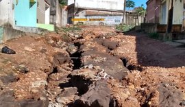 Temporal deixa ruas intransitáveis em Arapiraca