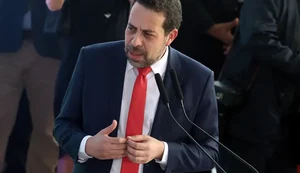 'Cabeça do crime organizado não está no barraco da favela', diz Boulos