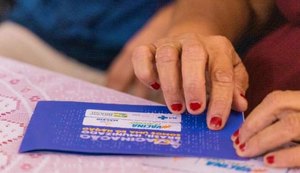 Saúde reforça inclusão com cartão de vacinação em braile