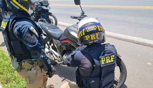 PRF prende homem por adulteração de elemento identificador veicular, em Maceió