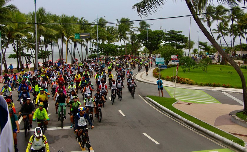 Passeio ciclístico do IMA reúne três mil pessoas em defesa do meio ambiente