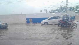 Chuvas provocam alagamentos em cidades do Agreste