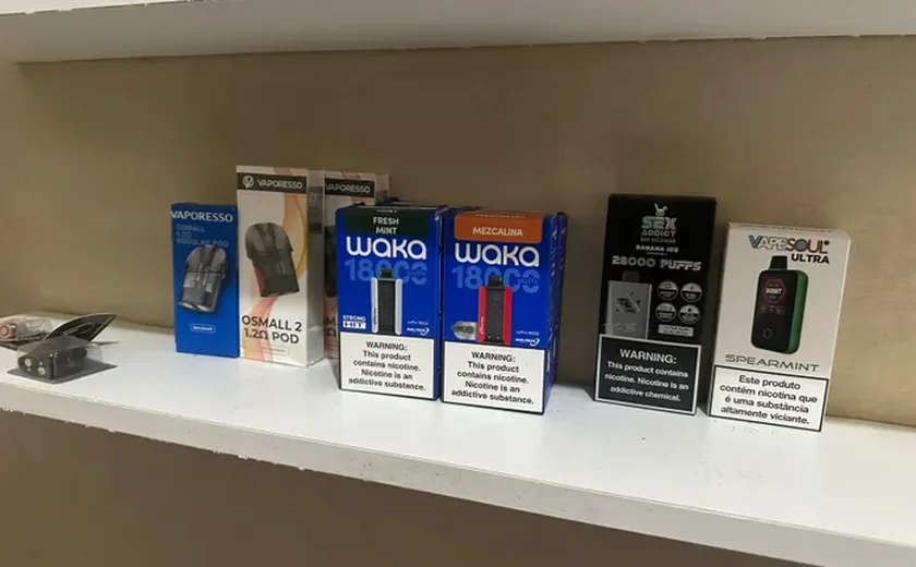 PF mira comércio ilegal de cigarros eletrônicos em Maceió e cumpre dois mandados