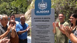 Inauguração da pavimentação do acesso à Grota de Santa Helena