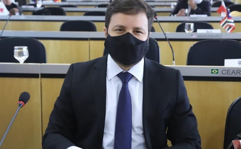 Presidente da OAB/AL agradece a deputado por projetos que beneficiarão a advocacia