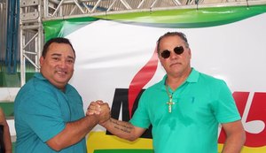 Candidatos em reeleição demonstram força política em lançamento de campanha
