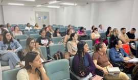 Saúde realiza atualização sobre exames laboratoriais para nutricionistas