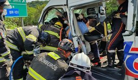 Colisão entre carro e van deixa um morto e seis feridos