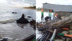 Avanço da Maré ''engole'' dois carros e destrói uma barraca em Piaçabuçu
