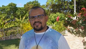 Padre Ronaldo dos Santos precisa urgente de doação de sangue