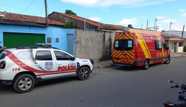 Forças de segurança resgatam homem em situação de abandono no bairro do Jacintinho