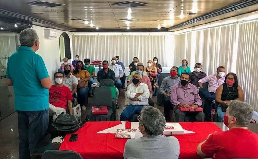 Deputado Federal Paulão participa de Encontro de Vereadores e Secretários do PT/AL