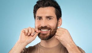 Saiba por que você deve usar fio dental todos os dias